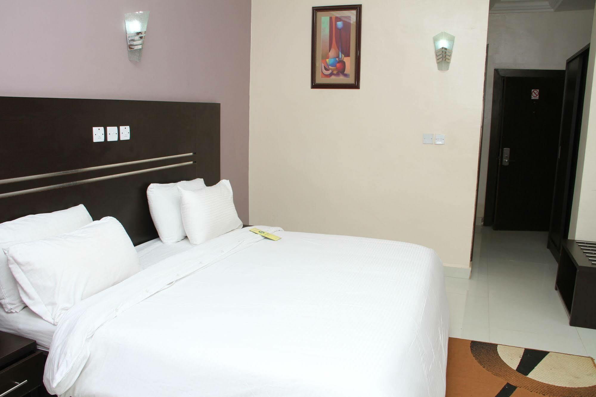Jades Hotel Wupa Bagian luar foto